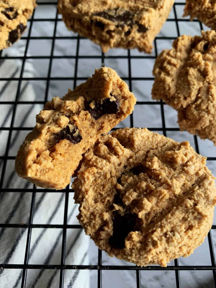 healthy peanut butter cookies with chocolate chunks