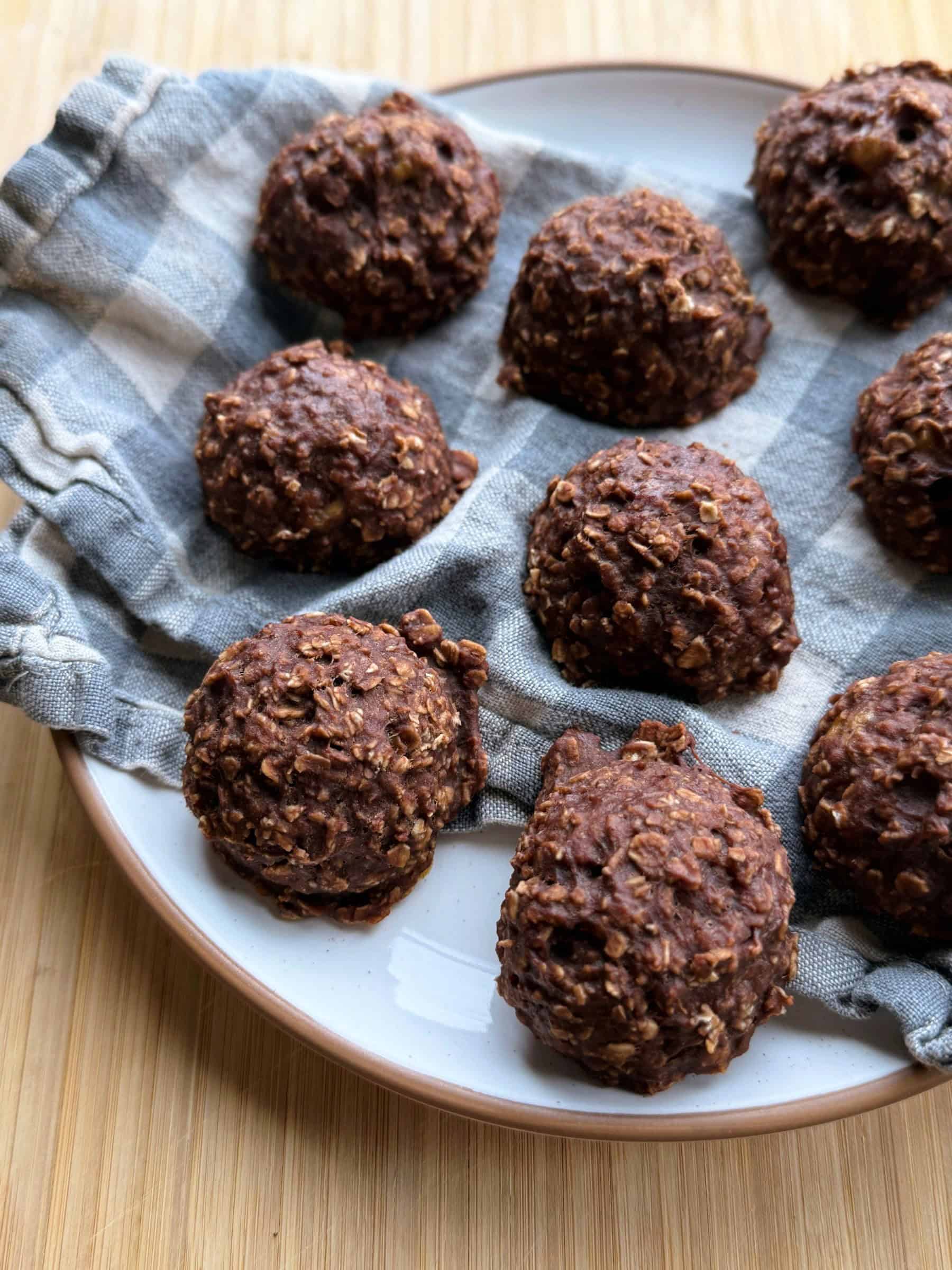 healthy Flourless Chocolate Banana Cookies
