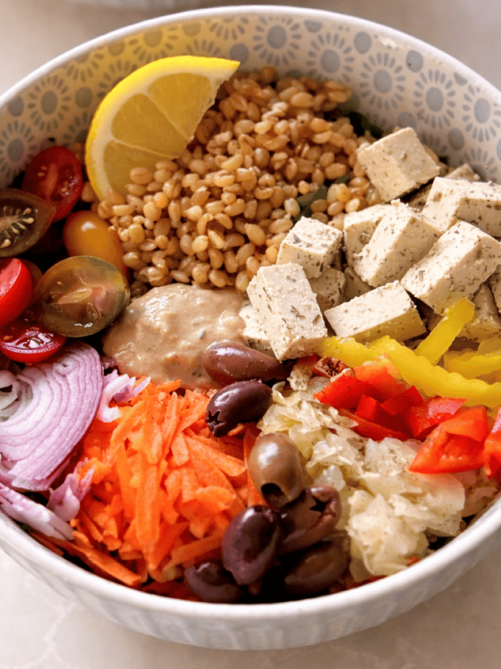 Quick Greek-Inspired Power Salad Bowl
